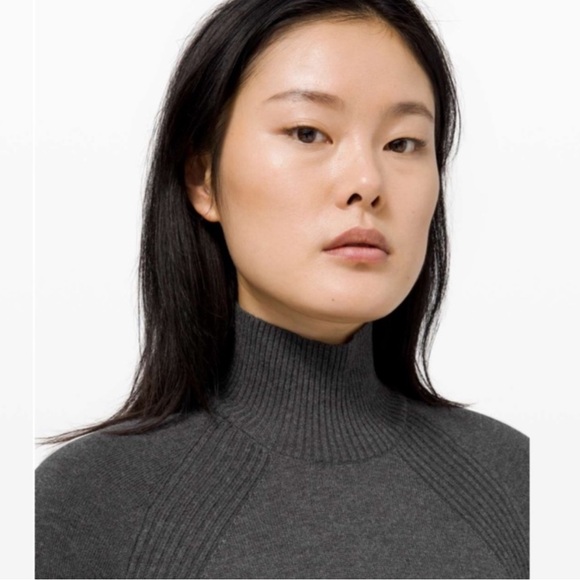 Lululemon Size 6 Keep it Cozy Sweater Dress Graphite Grey - Picture 6 of 8